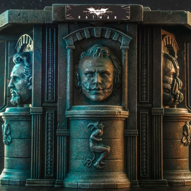 Official Hot Toys DC Comics Batman The Dark Knight Trilogy 1:4 Scale Figure 19 Official Hot Toys DC Comics Batman The Dark Knight Trilogy 1:4 Scale Figure