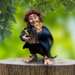 Official Lord Of The Rings Pippin Mini Epics Vinyl Figure / Figurine - 18 Cm