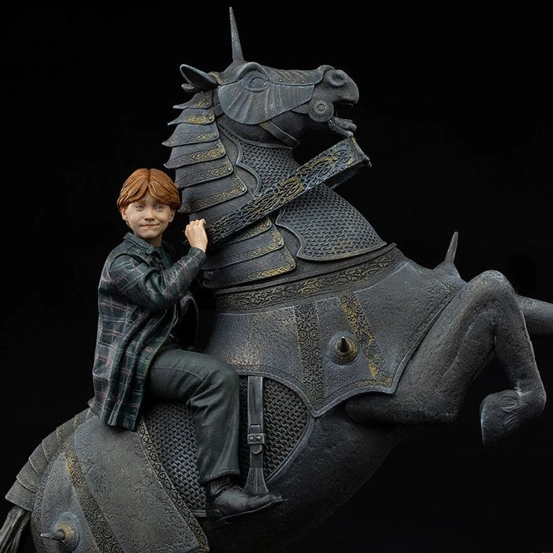 Official Iron Studios Harry Potter Deluxe 1:10 Scale Ron Weasley At The Wizard Chess Statue 6 Official Iron Studios Harry Potter Deluxe 1:10 Scale Ron Weasley At The Wizard Chess Statue
