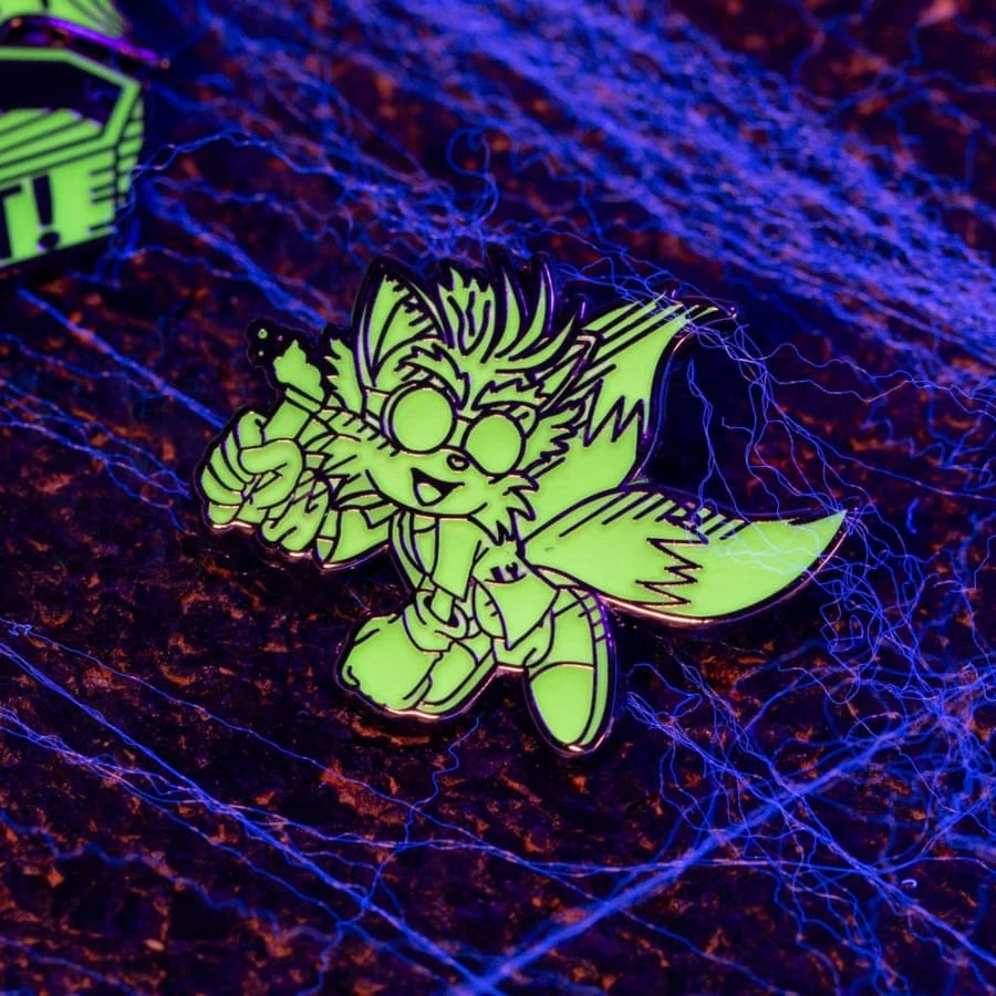 Pin Kings Modern Sonic The Hedgehog Glow In The Dark Halloween Sonic & Tails Enamel Pin Badge Set 1.1 Accessories 5 Pin Kings Modern Sonic The Hedgehog Glow In The Dark Halloween Sonic & Tails Enamel Pin Badge Set 1.1 Accessories