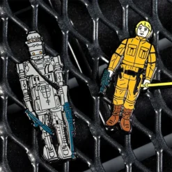 Pin Kings Star Wars Enamel Pin Badge Set 1.14 – IG-88 And Luke Skywalker (Bespin Fatigues)