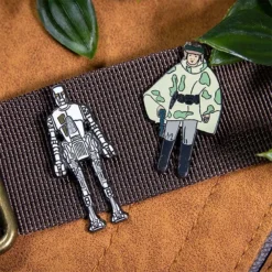 Accessories Pin Kings Star Wars Enamel Pin Badge Set 1.35 – 8D8 And Princess Leia Organa (in Combat Poncho) 12 Accessories Pin Kings Star Wars Enamel Pin Badge Set 1.35 – 8D8 And Princess Leia Organa (in Combat Poncho)