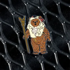 Pin Kings Star Wars Enamel Pin Badge Set 1.41 – Paploo And Luke Skywalker (in Battle Poncho) 10 Pin Kings Star Wars Enamel Pin Badge Set 1.41 – Paploo And Luke Skywalker (in Battle Poncho)