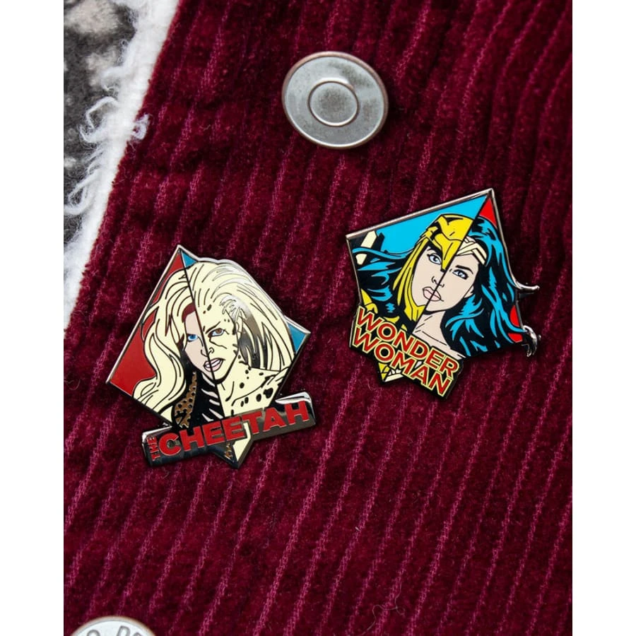 Wonder Women Pin Kings Wonder Woman '84 Enamel Pin Badge Set 1.1 - WW & Cheetah Accessories 4 Wonder Women Pin Kings Wonder Woman '84 Enamel Pin Badge Set 1.1 - WW & Cheetah Accessories